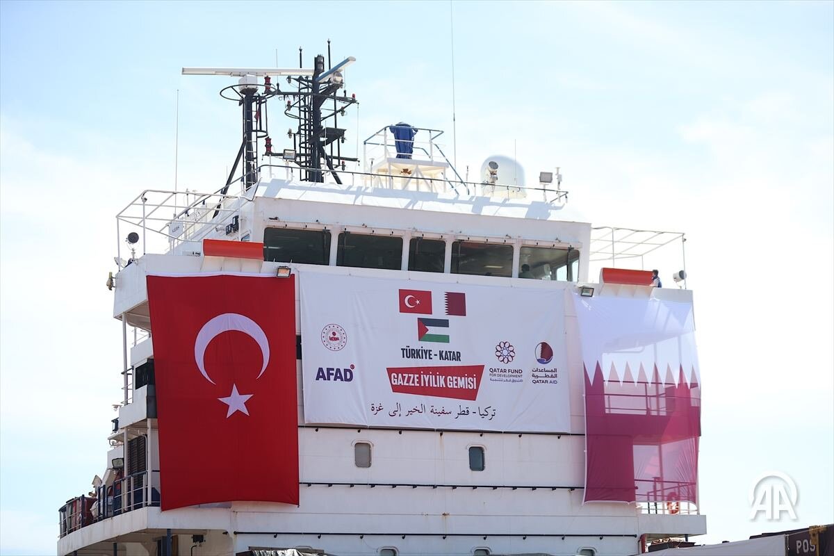 The Good Ship" Qatar-Turkish heading towards...