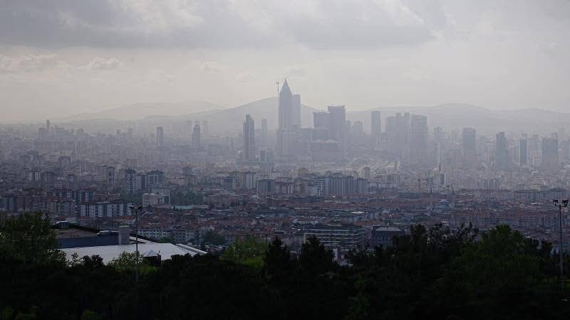 Dust Storm Hits Istanbul and Will Last for a...